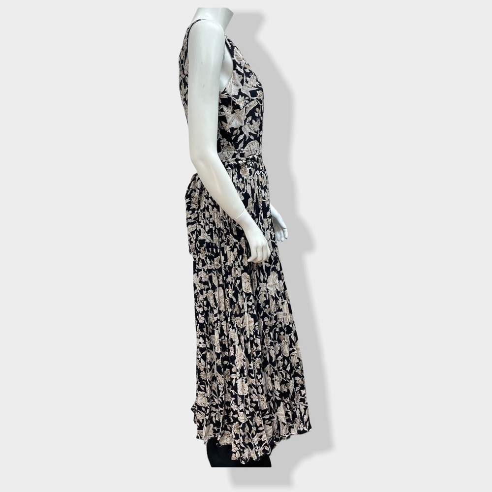 CHELSEA28 Floral Surplice Sleeveless Dress‎ - Picture 7 of 8
